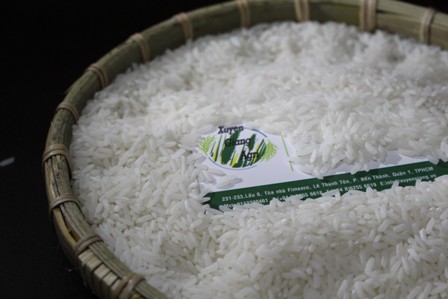 Gạo thơm lài sữa - Công Ty TNHH Thương Mại Và Dịch Vụ Xuyên Giang